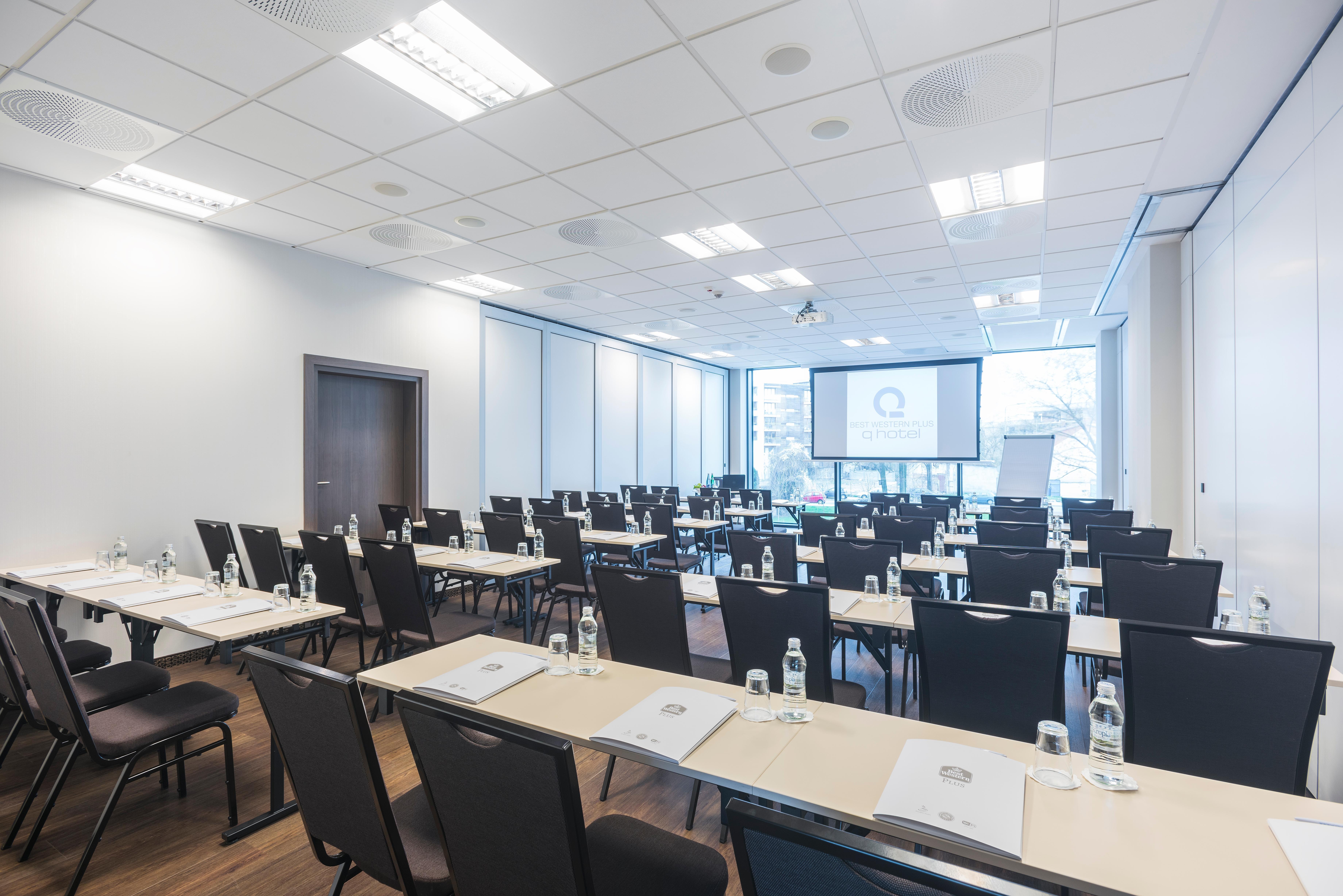 Q Hotel Plus Krakow Ngoại thất bức ảnh