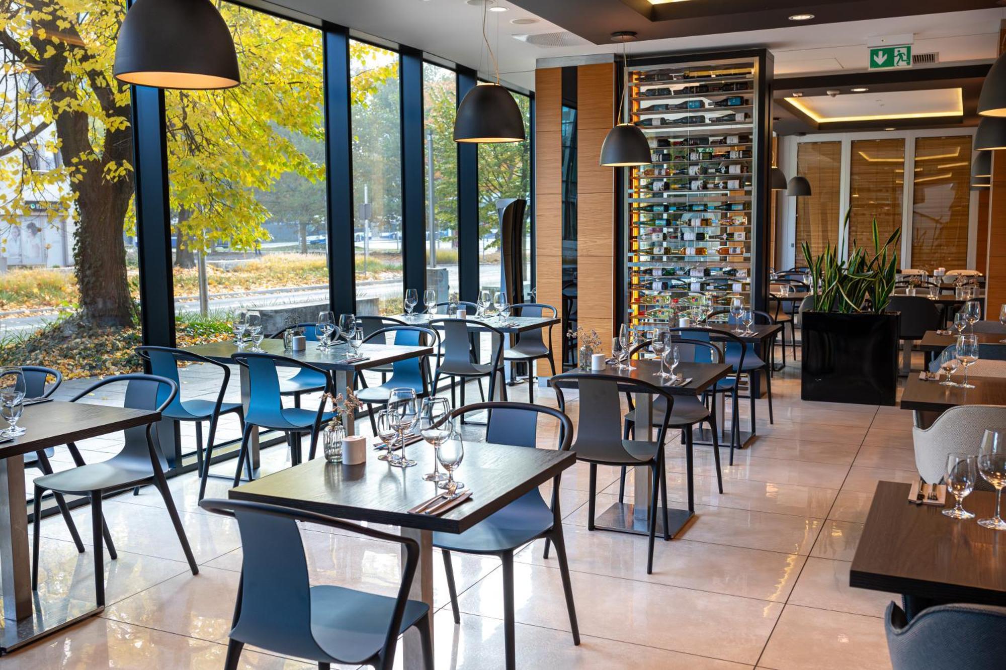Q Hotel Plus Krakow Ngoại thất bức ảnh