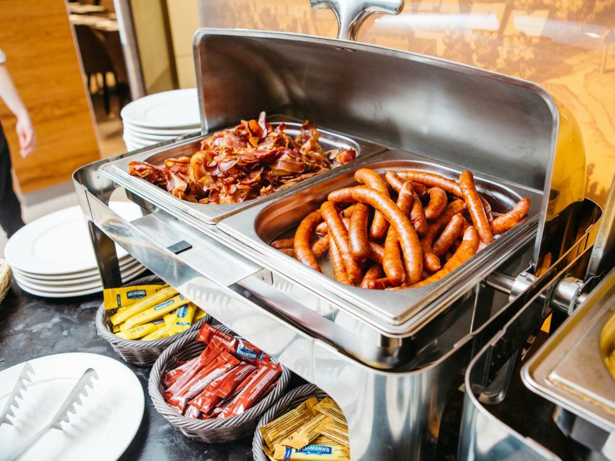 Q Hotel Plus Krakow Ngoại thất bức ảnh